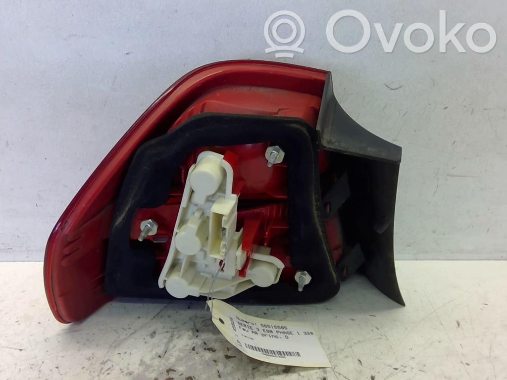 Rear/tail lights   63216937458