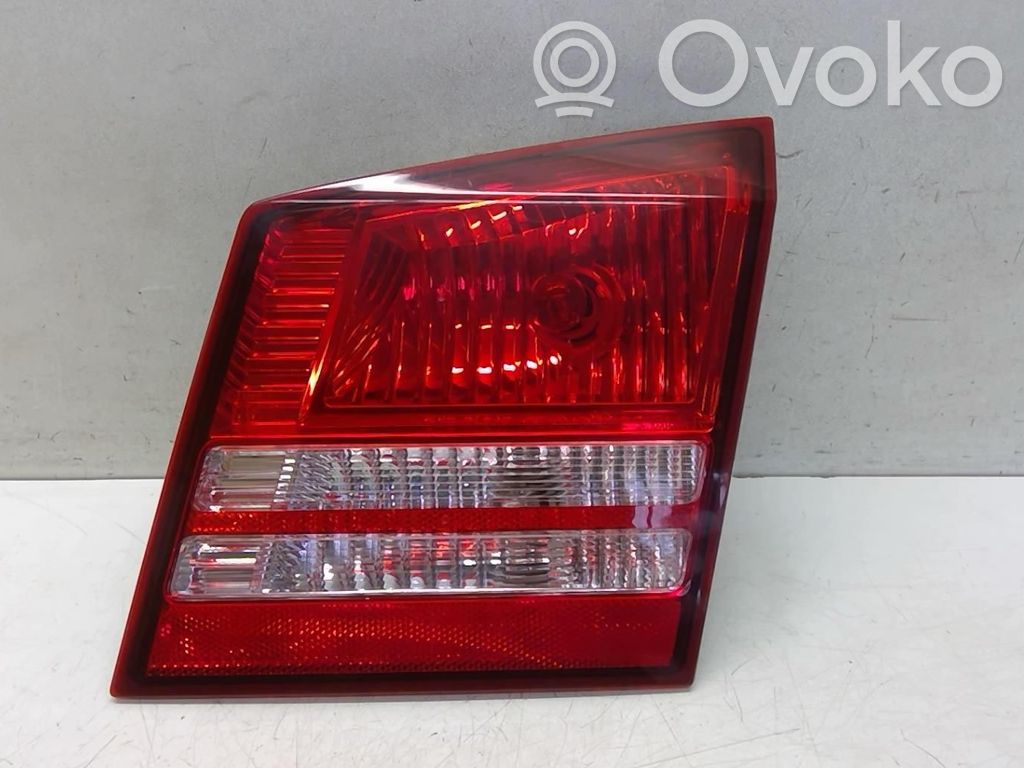 Dodge Journey Aizmugurējais lukturis pārsegā 