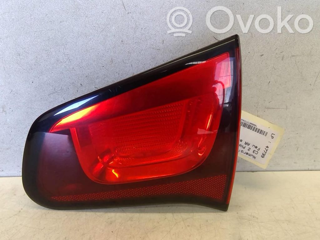 Citroen C3 Galinis žibintas dangtyje 