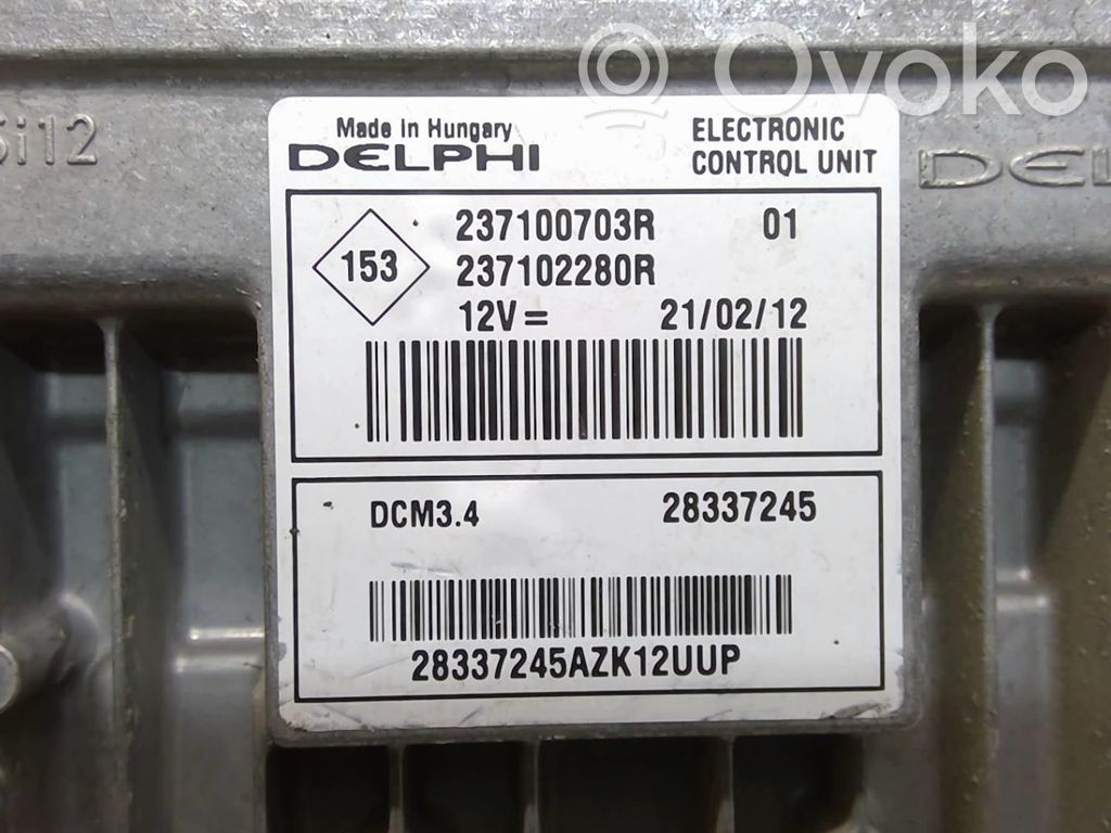 Dacia Sandero Engine control unit/module 