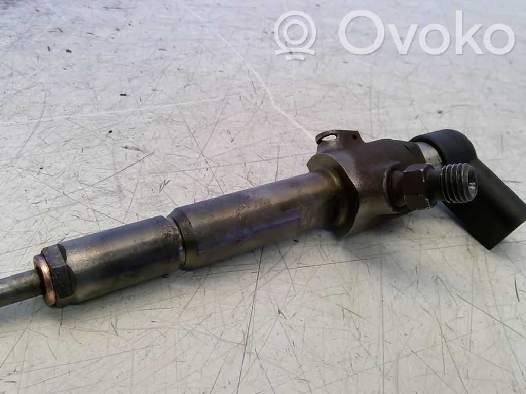 Fuel injector   280540ES