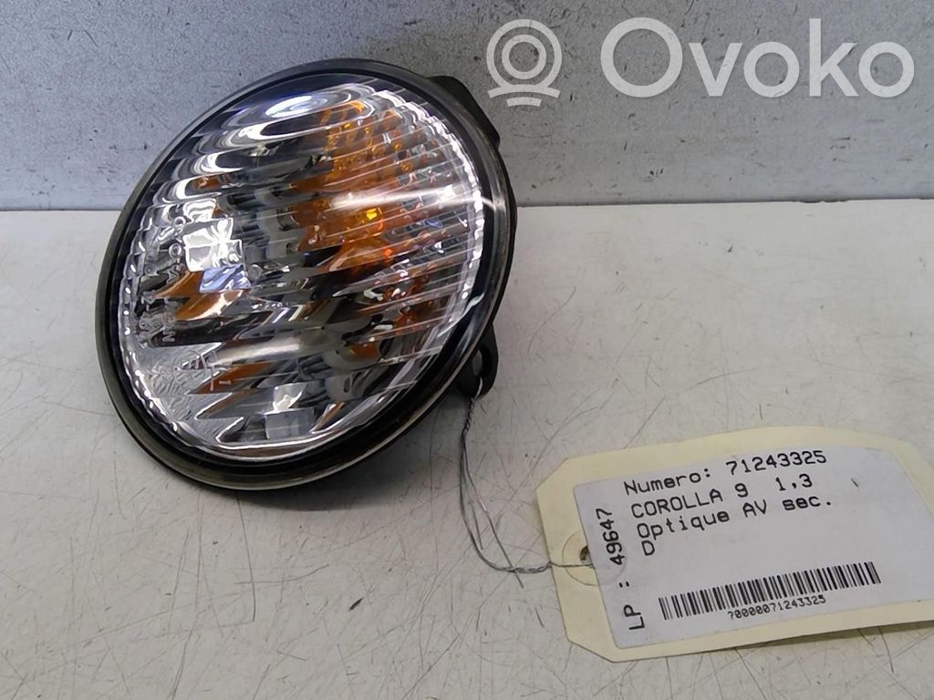 Toyota Corolla E110 Front fender indicator light 
