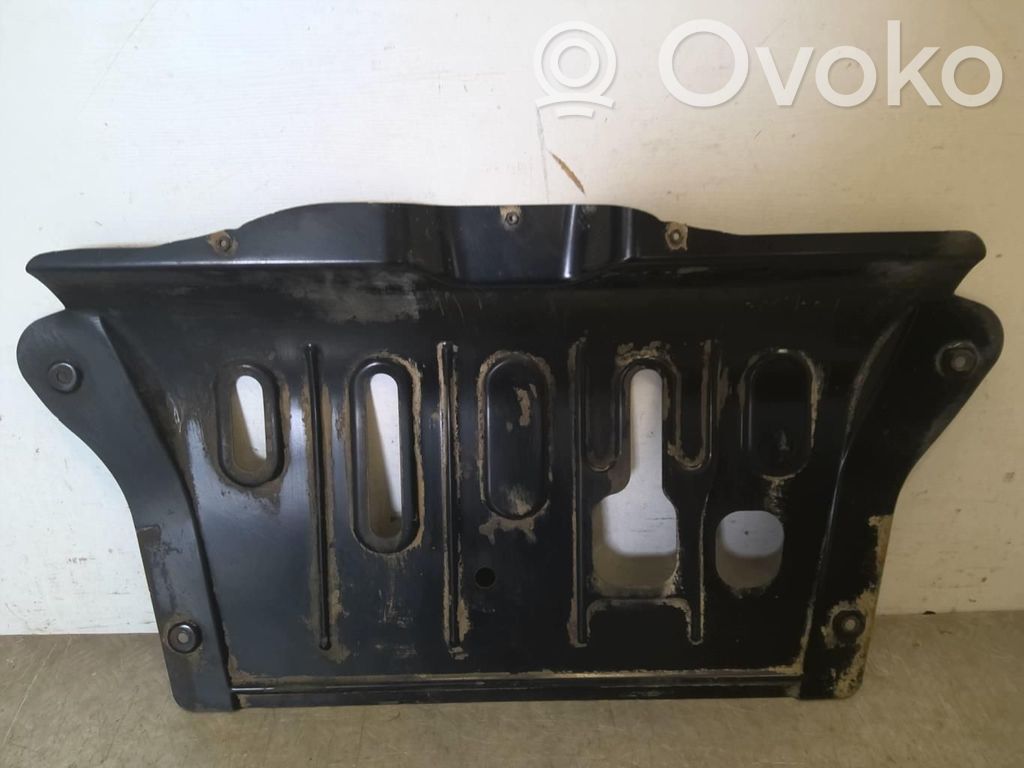 Dacia Duster Engine splash shield/under tray 