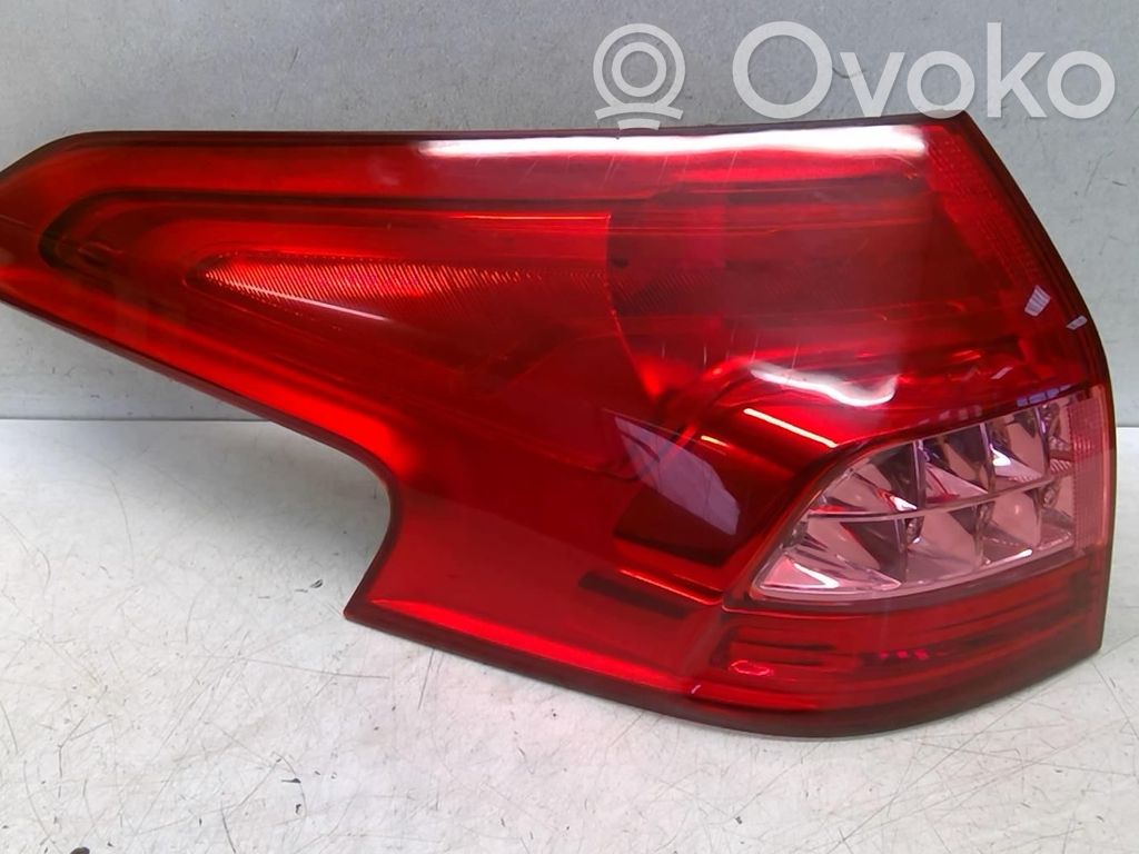 Rear/tail lights   6351FA