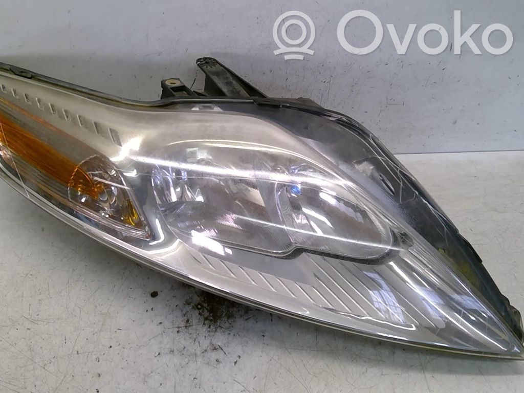Ford Mondeo MK IV Faro/fanale 
