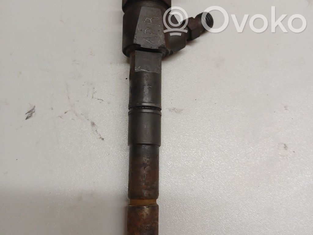 Inyector de combustible   1571079J81,280123ES