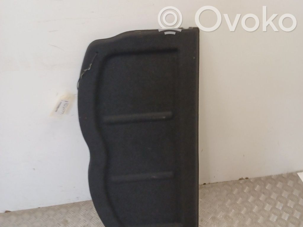 KIA Rio Hutablage 