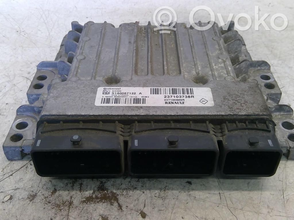 Renault Megane III Engine control unit/module 