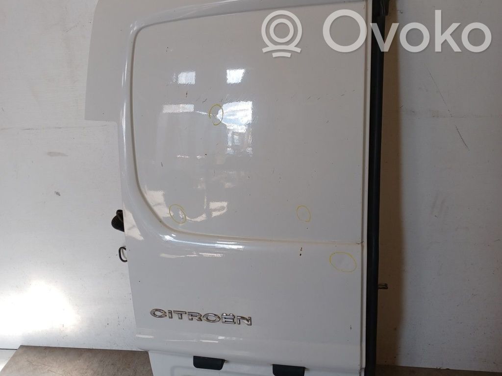 Back/rear loading door   00008702A1