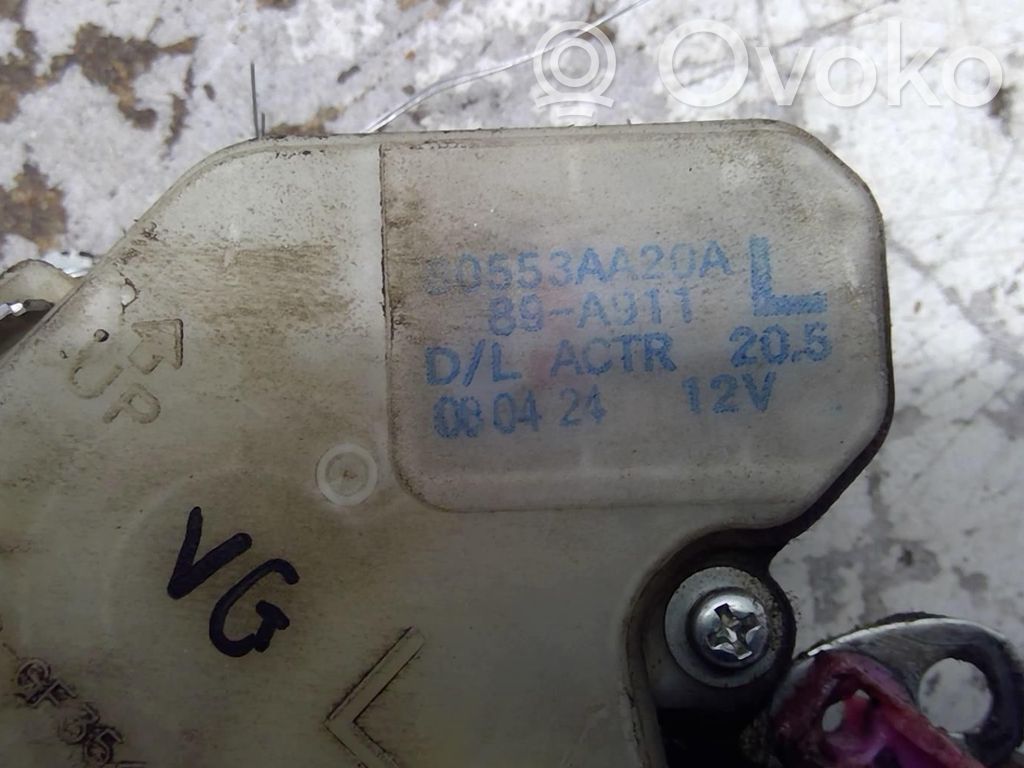 Serrure de porte avant