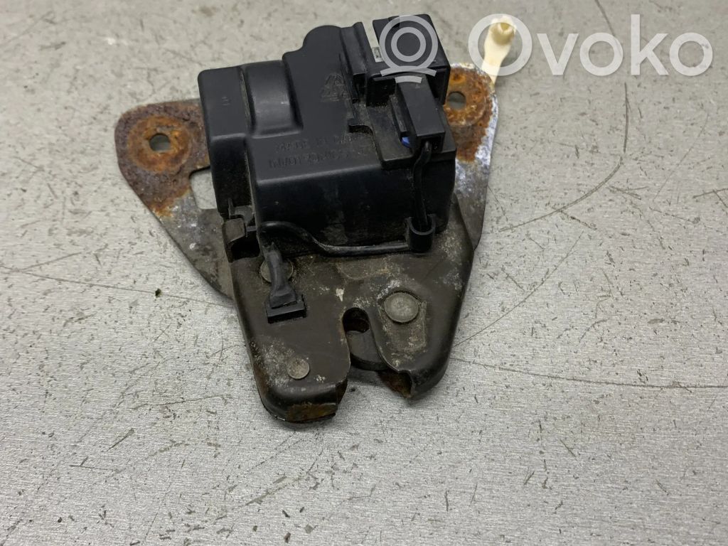 Tailgate/trunk/boot lock/catch/latch   L36200