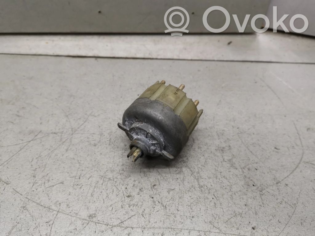 Mercedes-Benz E W124 Interruptor de luz 