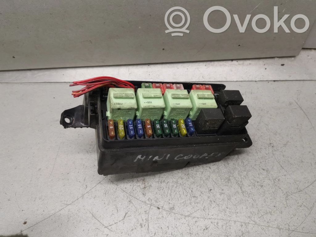 Mini One - Cooper R50 - 53 Fuse module 