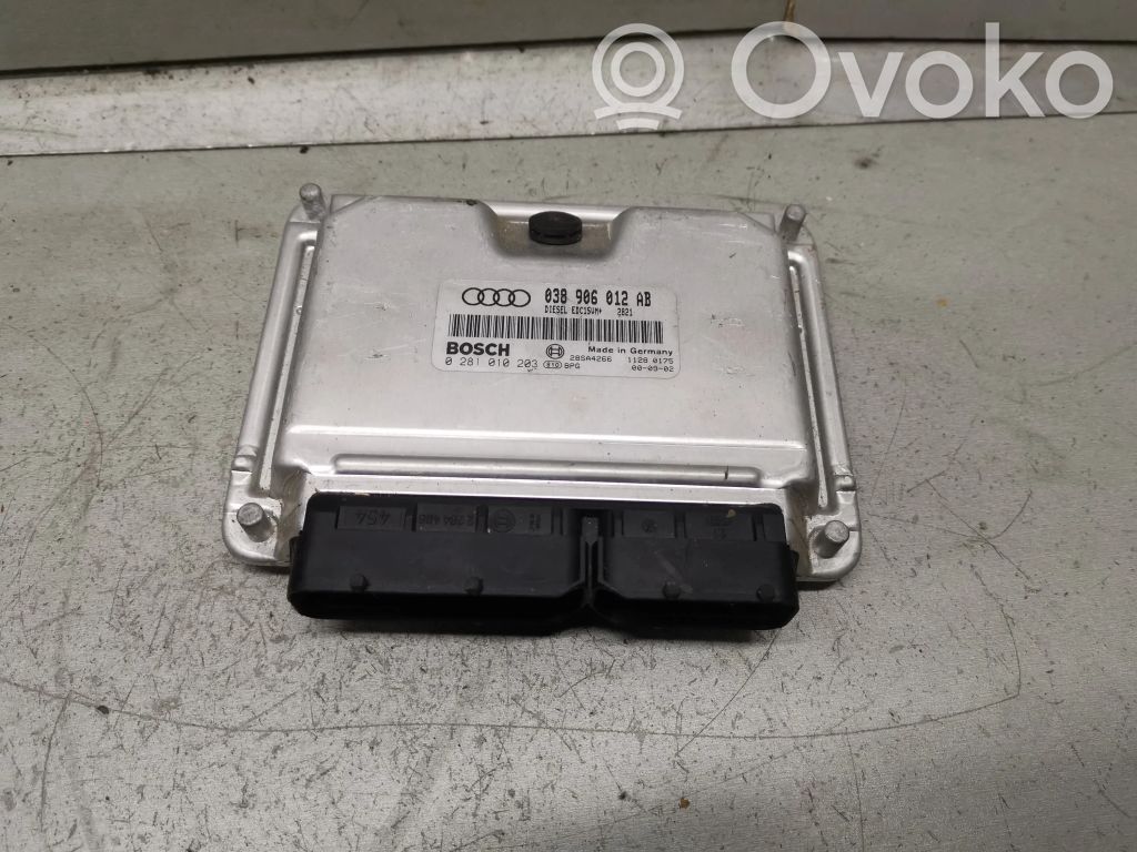 Audi A6 S6 C5 4B Variklio valdymo blokas 