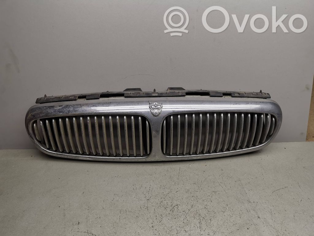 Jaguar X-Type Grotelės priekinės 