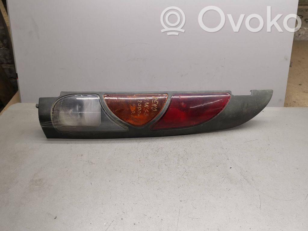Rear/tail lights