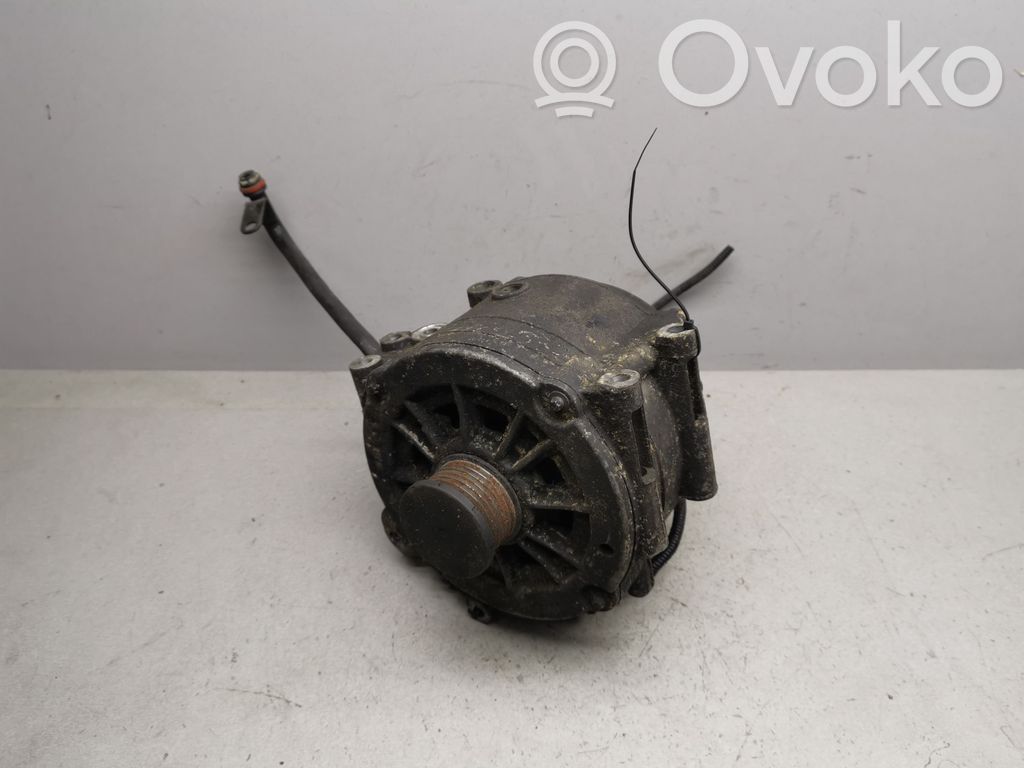 Mercedes-Benz C W203 Alternador 