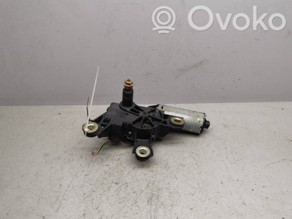 Audi A4 S4 B6 8E 8H Silniczek wycieraczki szyby tylnej 