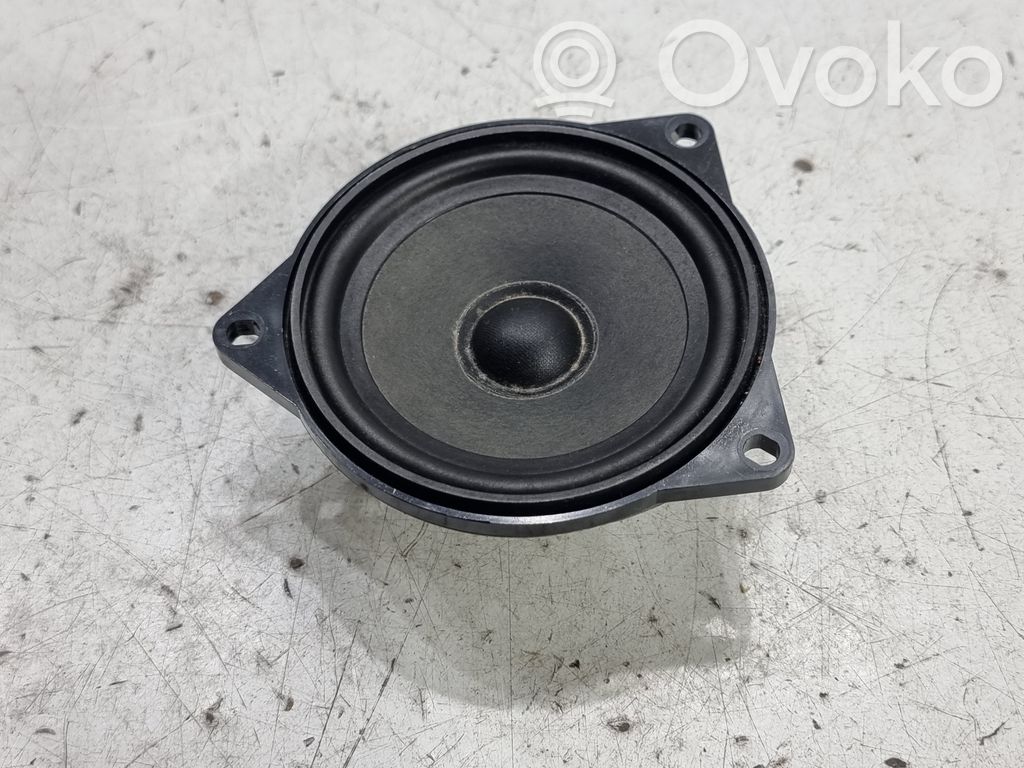 BMW 1 E81 E87 Altavoz de la puerta trasera 