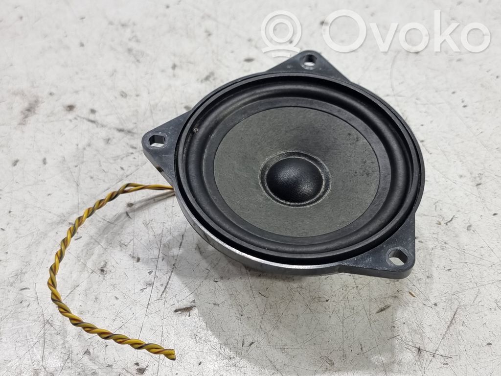 BMW 1 E81 E87 Altavoz de la puerta trasera 