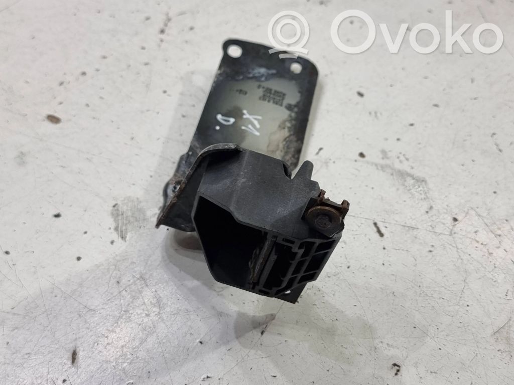 Radiator mount bracket   51647117,23781010,H260BDZ