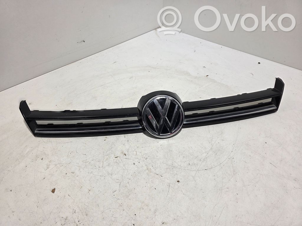Volkswagen Golf VII Maskownica / Grill / Atrapa górna chłodnicy 