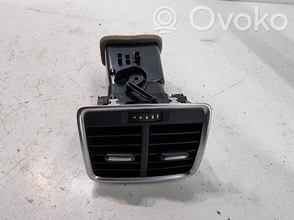 Audi Q3 8U Oro grotelės gale 