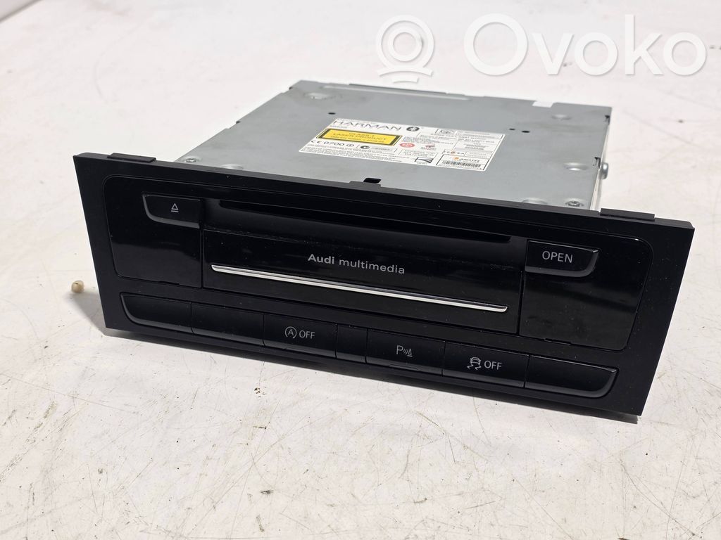 Panel / Radioodtwarzacz CD/DVD/GPS   8R1035666B,8R1035666C,001CD740DE4C