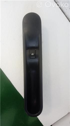 Interruptor del elevalunas eléctrico   8200550545