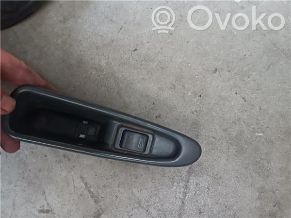 Electric window control switch   3458221