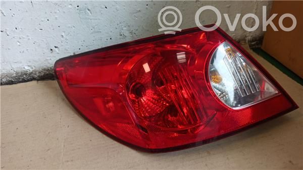 Lámpara de faros/luces traseros