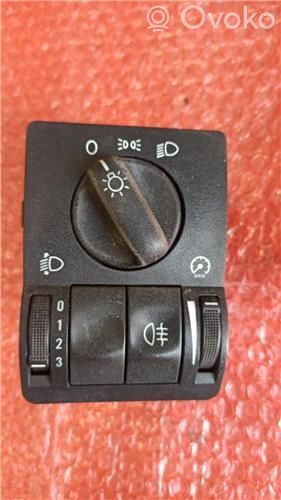 Opel Astra G Light switch 
