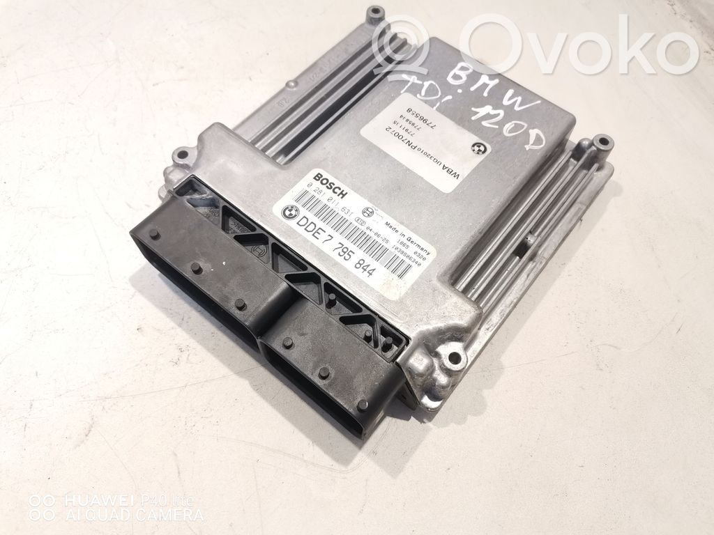 BMW 1 E81 E87 Dzinēja vadības bloks 