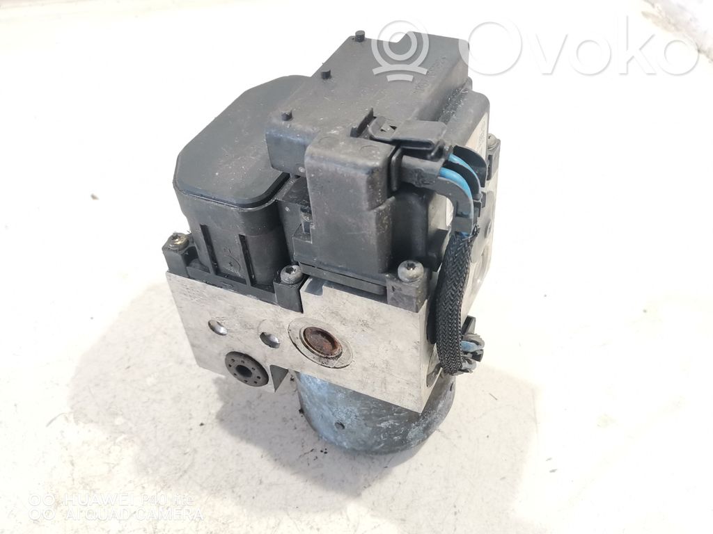 Nissan Primera Bomba de ABS 