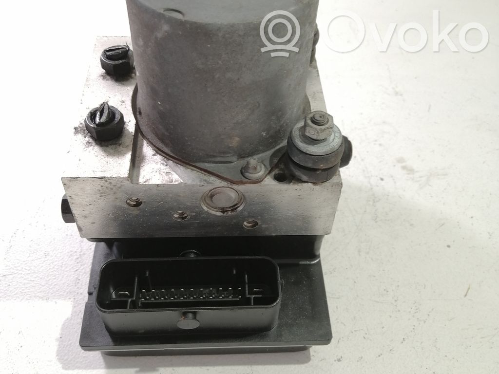 Audi A4 S4 B7 8E 8H ABS-pumppu 