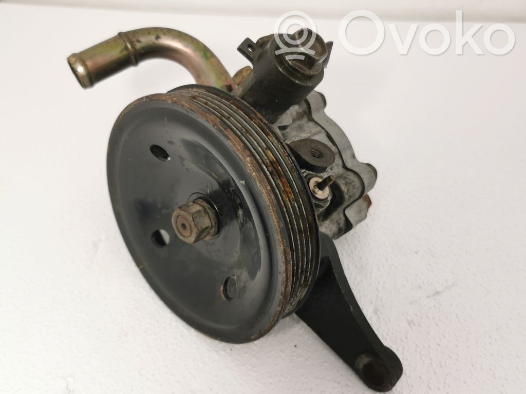 Mazda 626 Ohjaustehostimen pumppu 