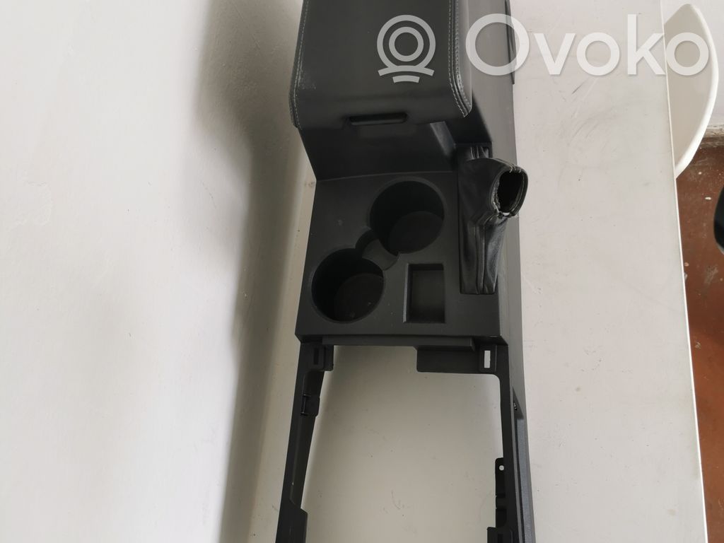 Jeep Cherokee Center console 