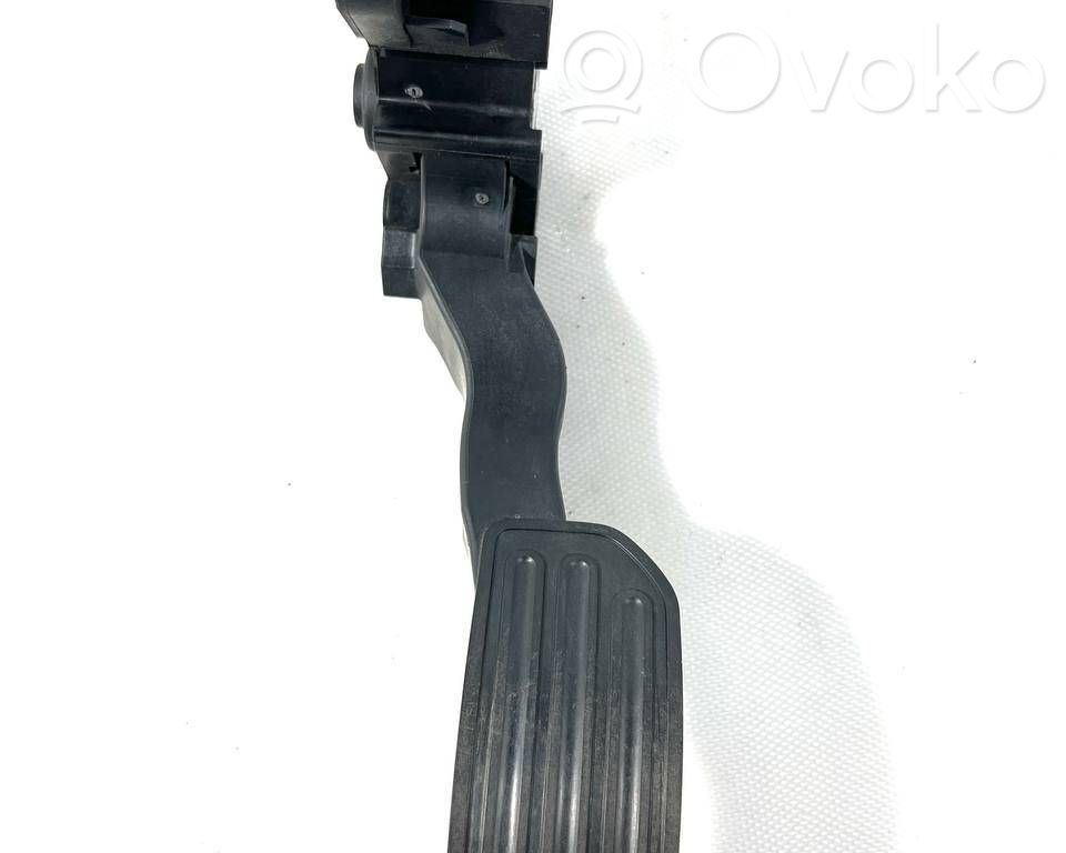 Accelerator throttle pedal   09114B,180021HM0B