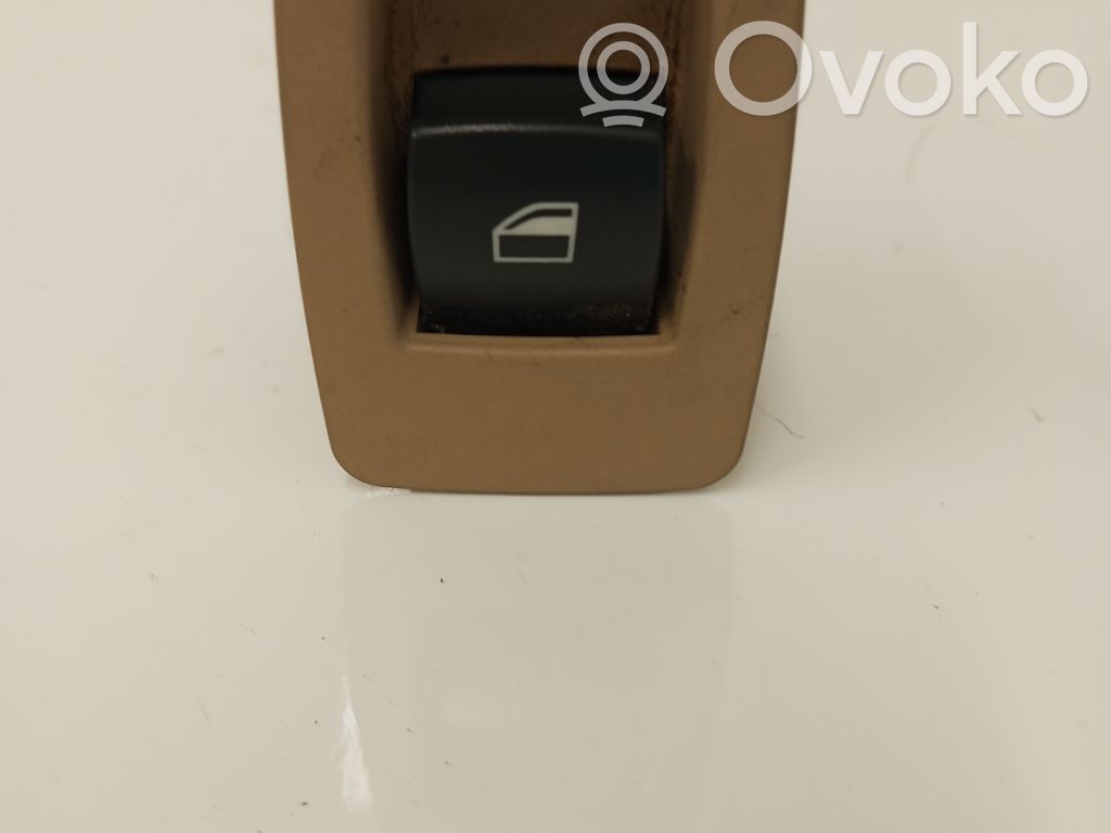 Electric window control switch   9113931,15939930