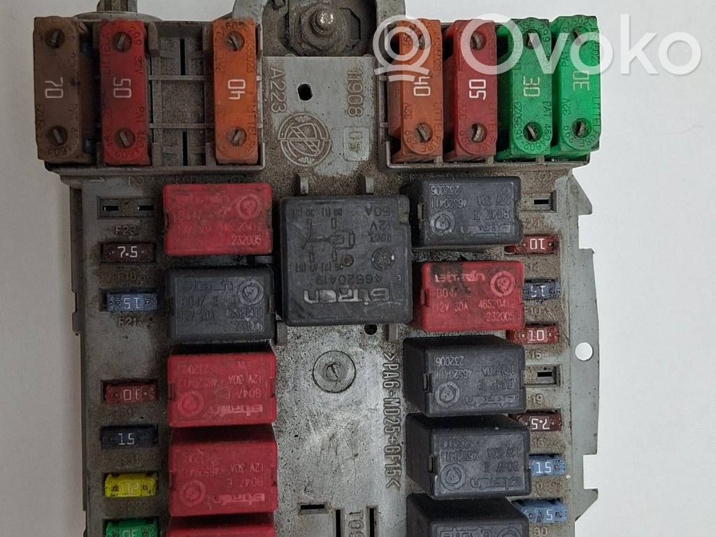 Módulo de fusible   1332043080,13080057657