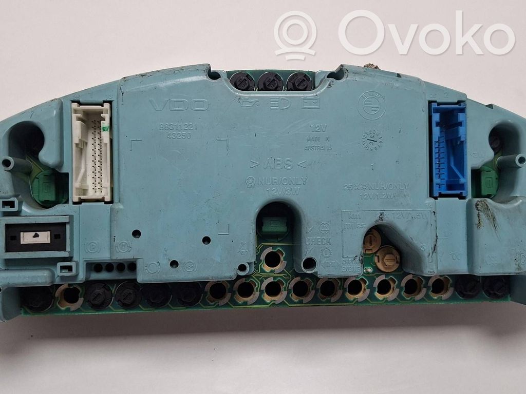 BMW 3 E46 Speedometer (instrument cluster) 