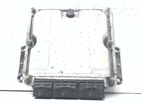 Unidad de control/módulo del motor   8200346254