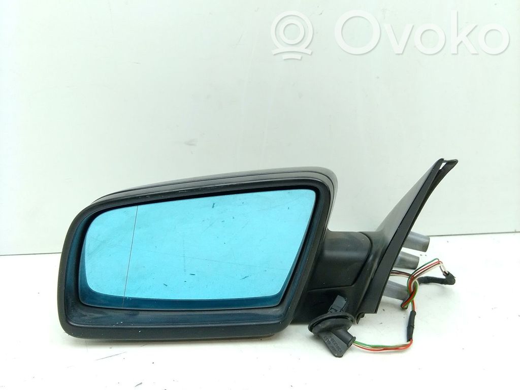 Front door electric wing mirror