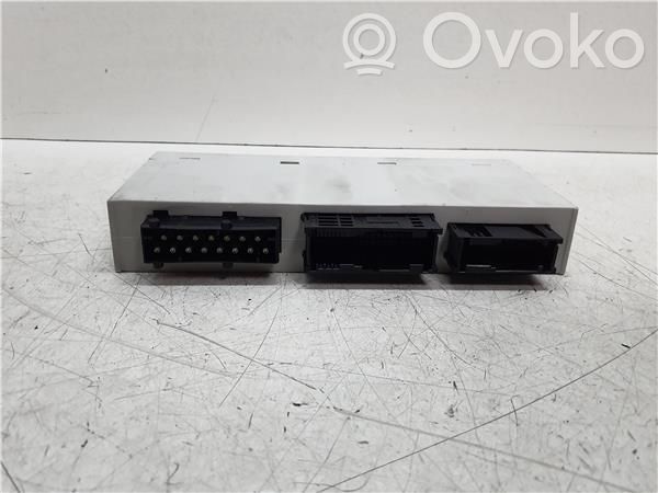 BMW 3 E46 Oven keskuslukituksen ohjausyksikön moduuli 