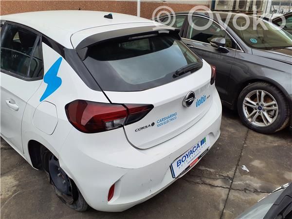 Opel Corsa F Parachoques 