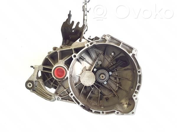 5 Gang Schaltgetriebe   6M5R7002ZB
