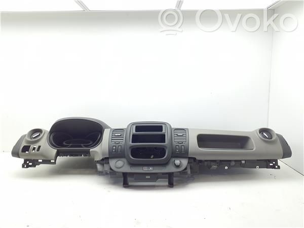 Renault Trafic III (X82) Bord 