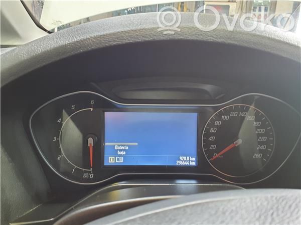 Speedometer (instrument cluster)