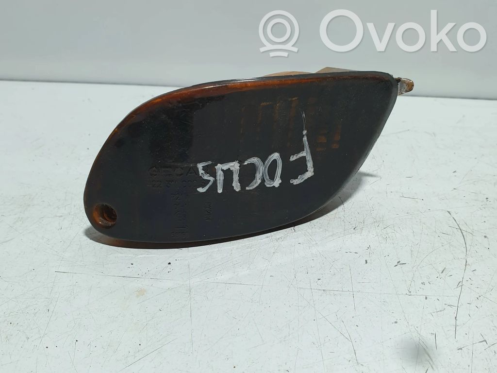 Ford Focus Front indicator light 