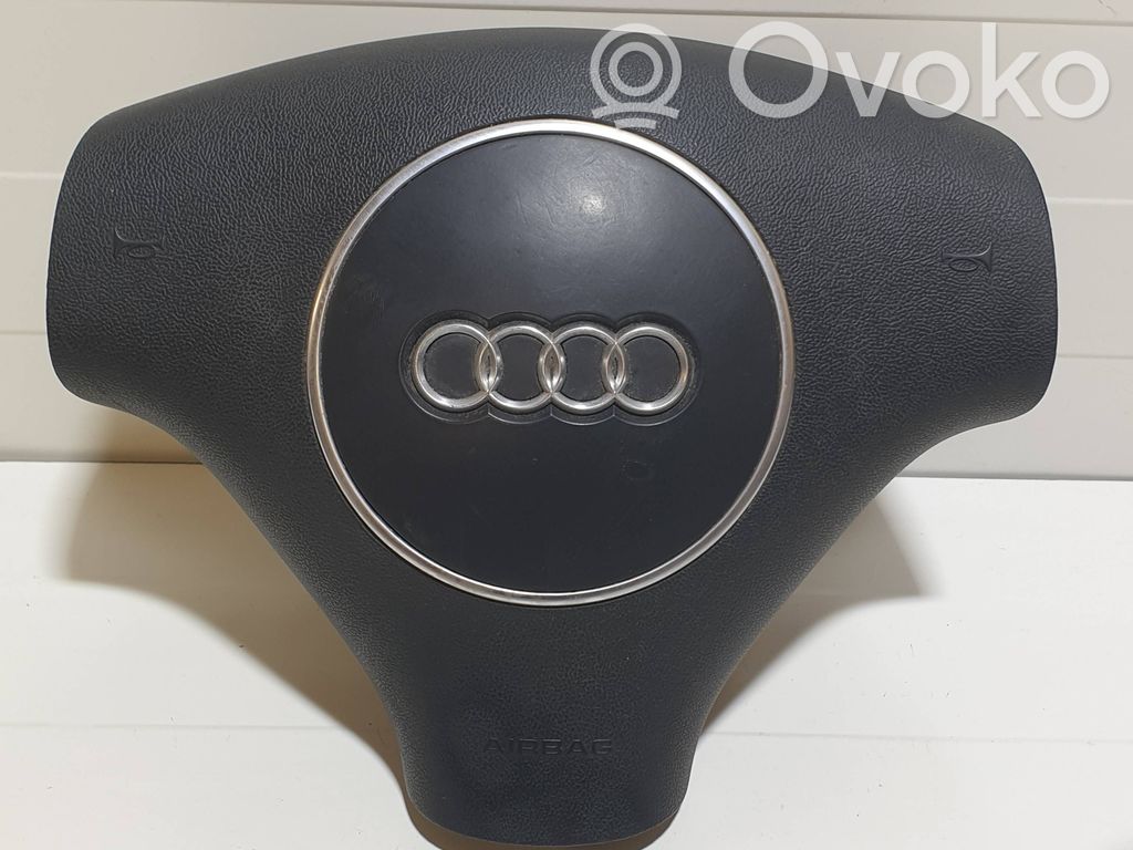 Audi A3 S3 8P Airbag volan 